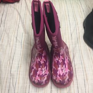 Pink girls winter boots **SOLD**